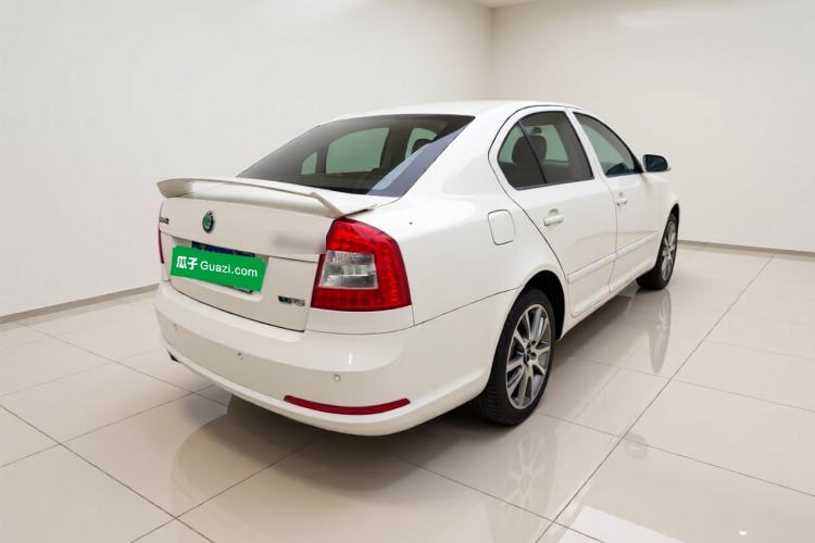 Used Skoda Octavia 2010 2.0 TSI RS Rear Right 45 Deg