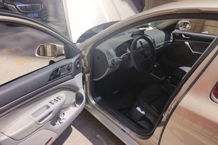 Used Skoda Octavia 2010 1.6L Automatic Eado Edition Driver Seat