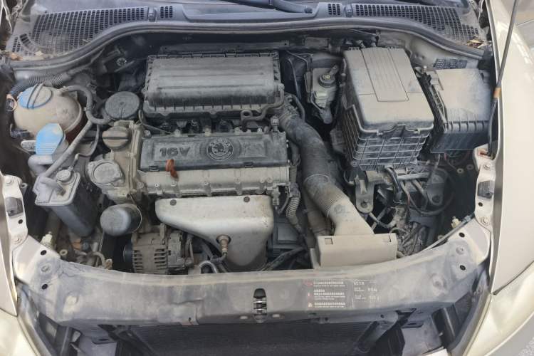 Used Skoda Octavia 2010 1.6L Automatic Eado Edition Engine Bay