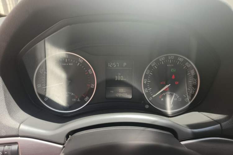 Used Skoda Octavia 2010 1.6L Automatic Eado Edition Instrument Cluster