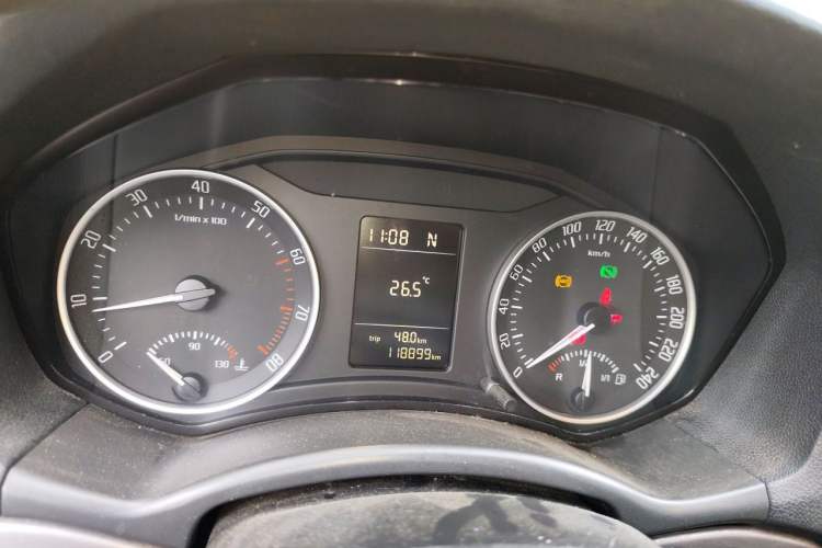 Used Skoda Octavia 2010 1.6L Automatic Yijun Edition Instrument Cluster