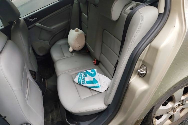 Used Skoda Octavia 2010 1.6L Automatic Yijun Edition Left Rear Seat