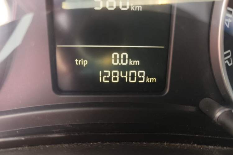 Used Skoda Octavia 2010 1.6L Automatic Eado Edition Odometer Close Up