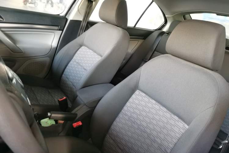 Used Skoda Octavia 2012 1.6L Automatic Yijie Edition Driver Seat