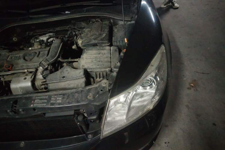 Used Skoda Octavia 2012 1.4TSI DSG Yijun Edition Engine Bay Left