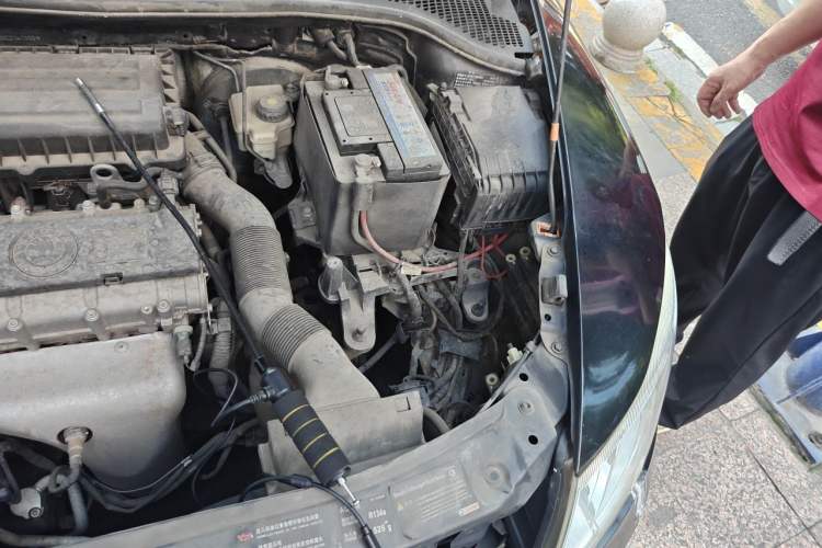 Used Skoda Octavia 2012 1.6L Manual Yijun Edition Engine Bay Left