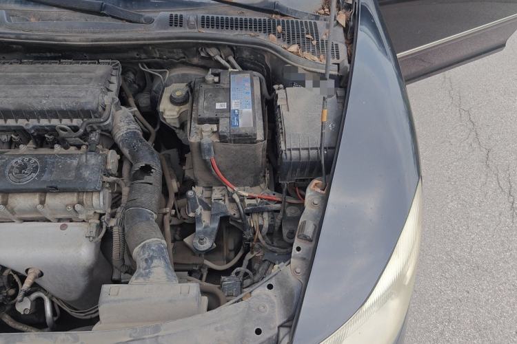 Used Skoda Octavia 2012 1.6L Manual Yijun Edition Engine Bay Left