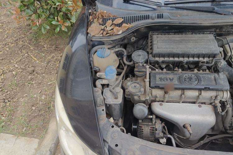 Used Skoda Octavia 2012 1.6L Manual Yijun Edition Engine Bay Right