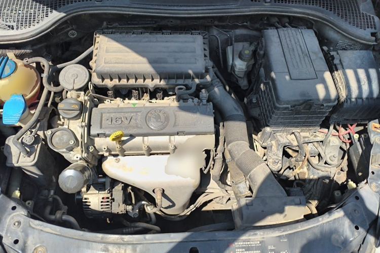 Used Skoda Octavia 2012 1.6L Automatic Yijie Edition Engine Bay