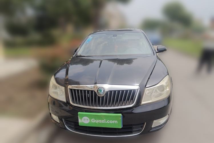 Used Skoda Octavia 2012 1.6L Manual Yijun Edition Front