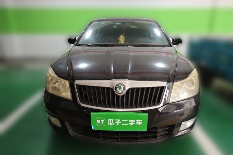 Used Skoda Octavia 2012 1.6L Manual Eado Edition Front