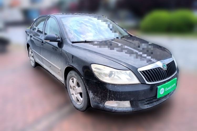 Used Skoda Octavia 2012 1.6L Automatic Yijun Edition Front Right 45 Deg