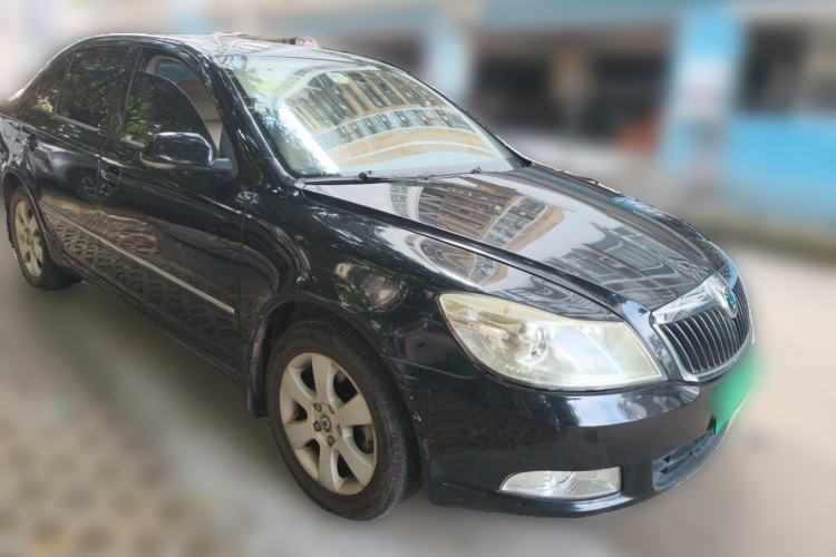 Used Skoda Octavia 2012 1.4TSI DSG Yijun Edition Front Right 45 Deg
