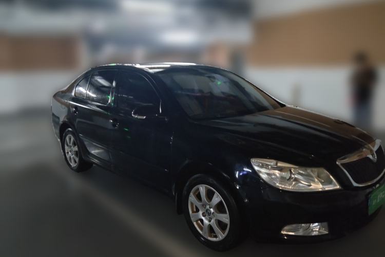 Used Skoda Octavia 2012 2.0L Automatic Yijie Version Front Right 45 Deg