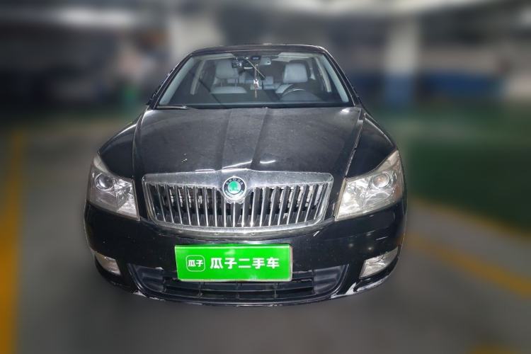 Used Skoda Octavia 2012 1.6L Manual Yijun Edition Front