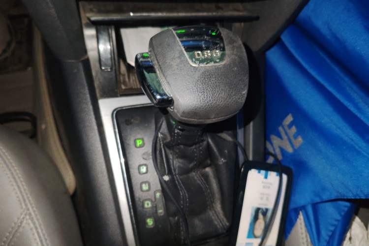 Used Skoda Octavia 2012 1.4TSI DSG Yijun Edition Gear Lever