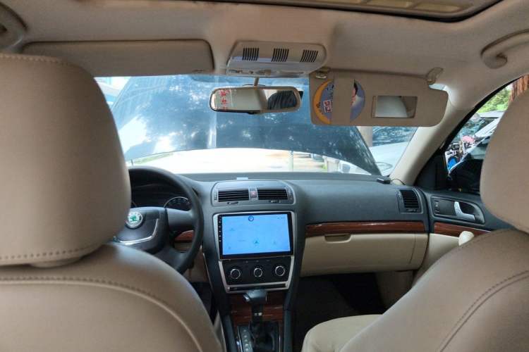 Used Skoda Octavia 2012 1.4TSI DSG Yijun Edition Headliner