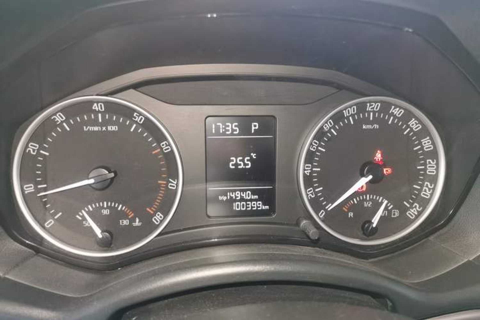 Used Skoda Octavia 2012 1.6L Automatic Yijie Edition Instrument Cluster