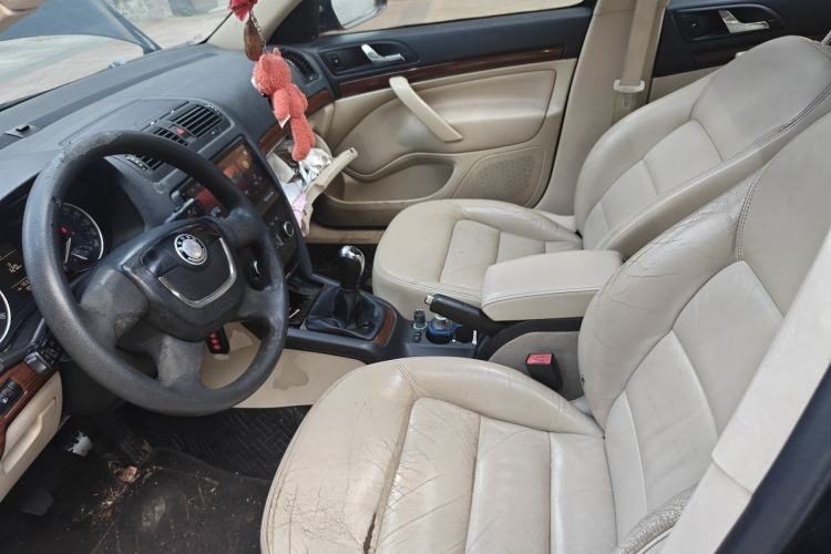 Used Skoda Octavia 2012 1.6L Manual Yijun Edition Left Front Seat