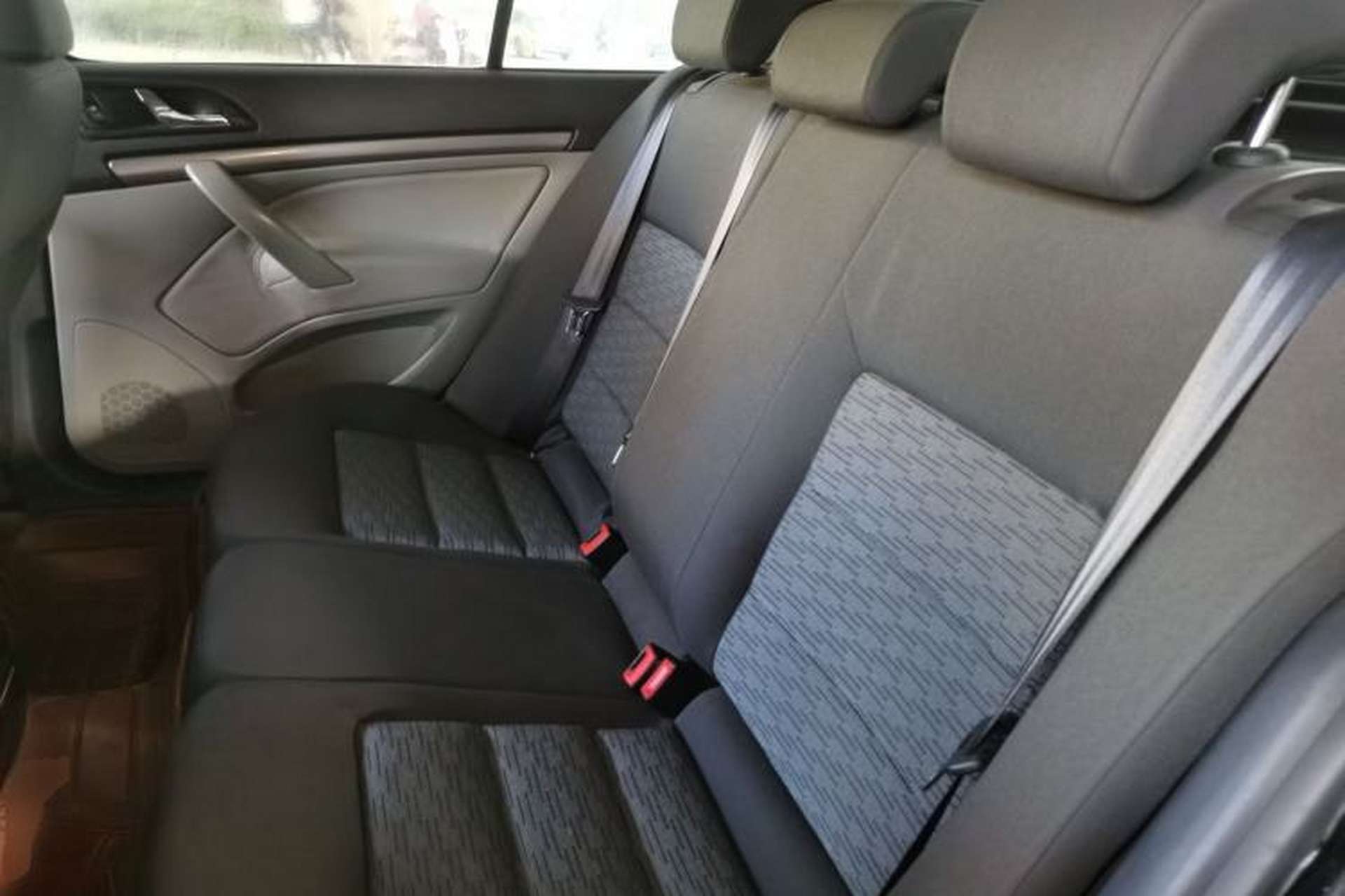 Used Skoda Octavia 2012 1.6L Automatic Yijie Edition Left Rear Seat
