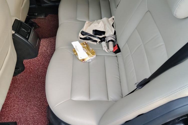 Used Skoda Octavia 2012 1.6L Automatic Yijie Edition Left Rear Seat
