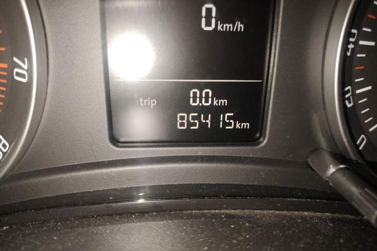 Used Skoda Octavia 2012 1.4TSI DSG Yijun Edition Odometer Close Up
