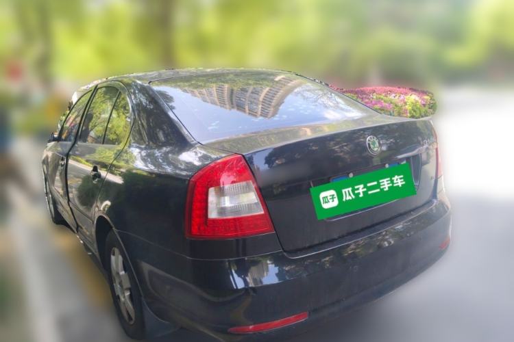Used Skoda Octavia 2012 1.6L Automatic Yijie Edition Rear Left 45 Deg