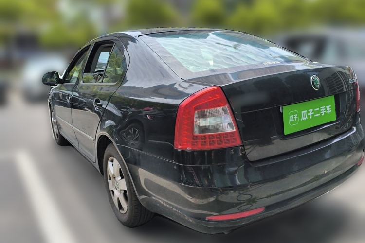 Used Skoda Octavia 2012 1.6L Automatic Yijie Edition Rear Left 45 Deg