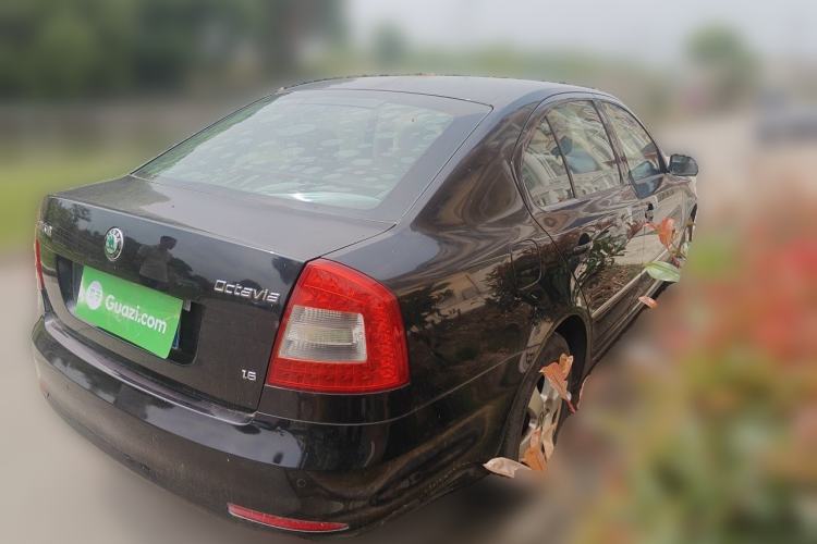 Used Skoda Octavia 2012 1.6L Manual Yijun Edition Rear Right 45 Deg