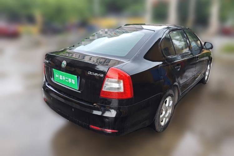Used Skoda Octavia 2012 1.6L Automatic Yijie Edition Rear Right 45 Deg