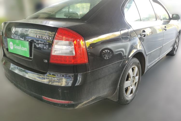 Used Skoda Octavia 2012 1.6L Automatic Yijie Edition Rear Right 45 Deg