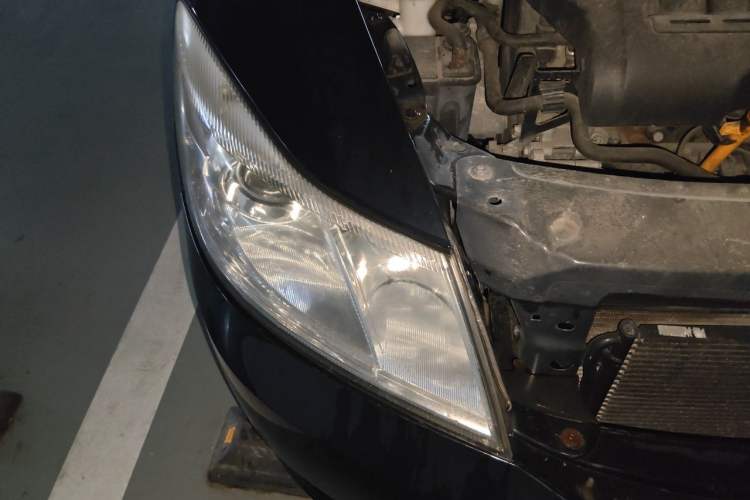 Used Skoda Octavia 2012 2.0L Automatic Yijie Version Right Front Headlight