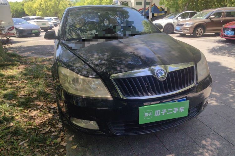 Used Skoda Octavia 2012 1.6L Manual Eado Edition Right Front Headlight