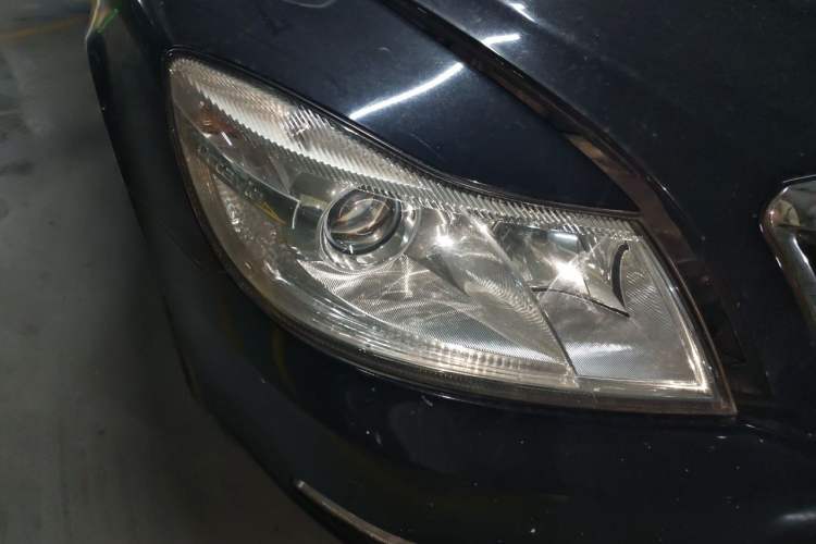 Used Skoda Octavia 2012 1.6L Manual Yijun Edition Right Front Headlight