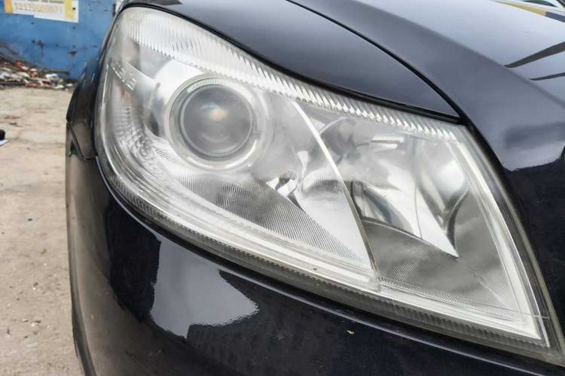 Used Skoda Octavia 2012 1.6L Automatic Yijun Edition Right Front Headlight