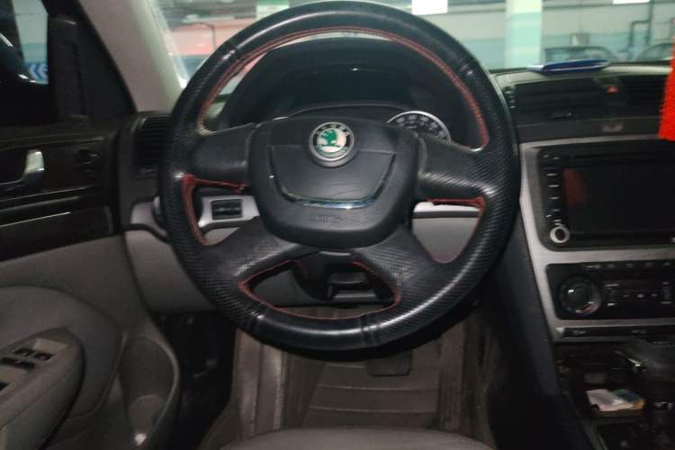 Used Skoda Octavia 2012 1.4TSI DSG Yijun Edition Steering Wheel