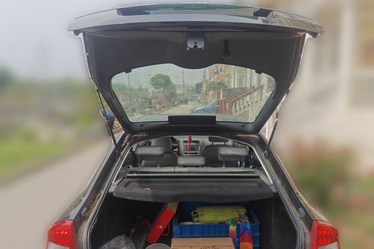 Used Skoda Octavia 2012 1.6L Manual Yijun Edition Trunk