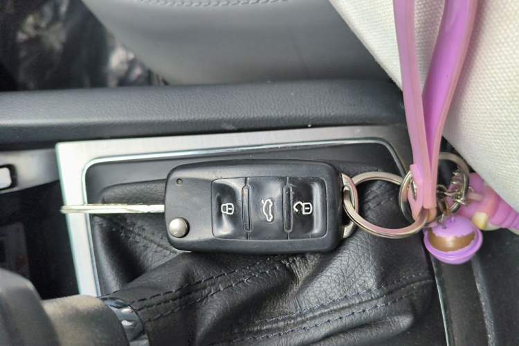 Used Skoda Octavia 2012 1.6L Automatic Yijie Edition Vehicle Key