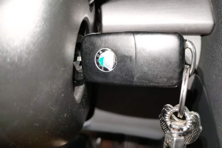 Used Skoda Octavia 2012 1.6L Automatic Yijie Edition Vehicle Key