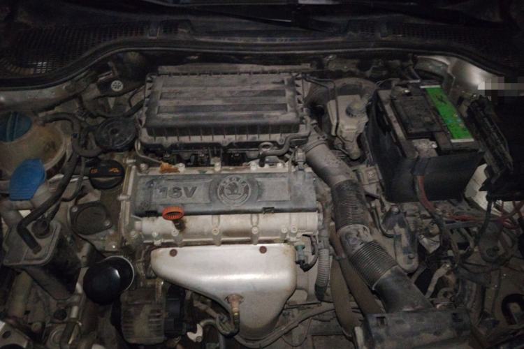 Used Skoda Octavia 2012 1.6L Manual Yijie Edition Engine Bay