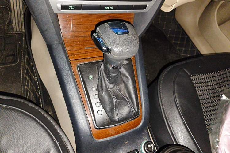 Used Skoda Octavia 2012 1.6L Automatic Yijun Edition Gear Lever