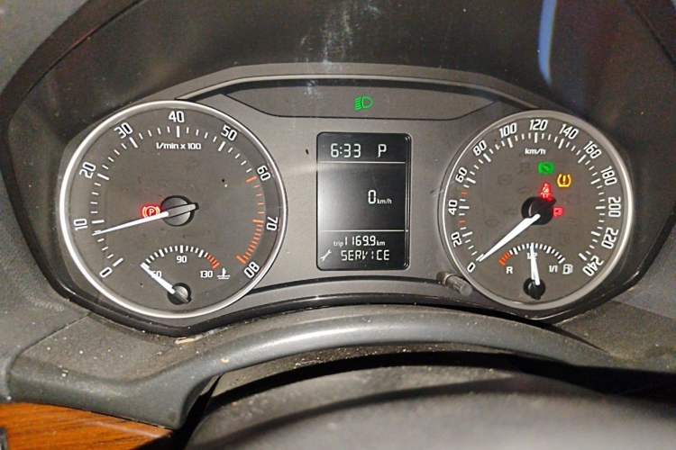 Used Skoda Octavia 2012 1.6L Automatic Yijun Edition Instrument Cluster