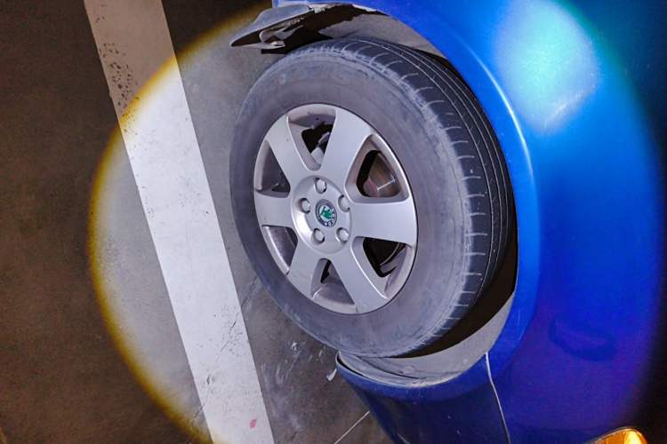 Used Skoda Octavia 2012 1.6L Automatic Yijun Edition Right Front Wheel Hub