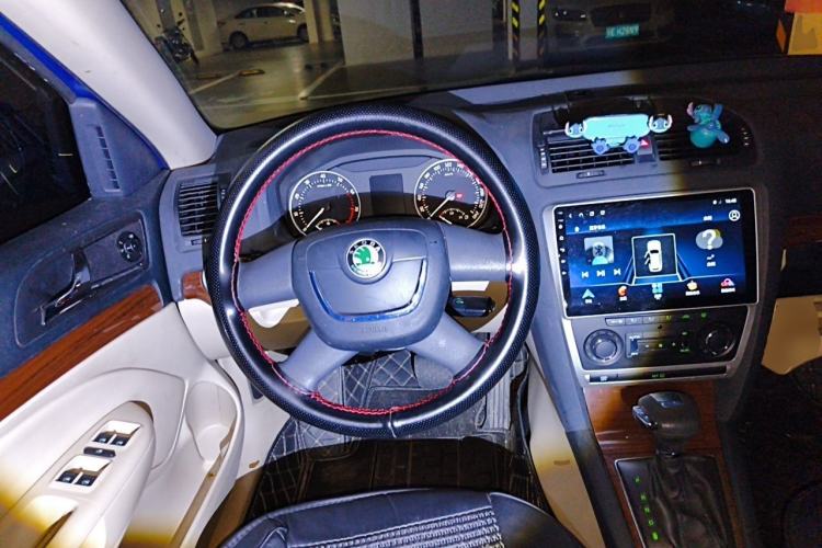 Used Skoda Octavia 2012 1.6L Automatic Yijun Edition Steering Wheel