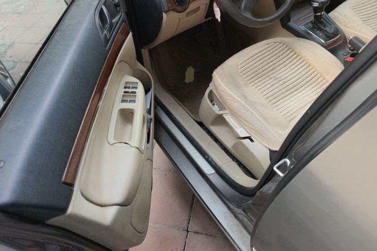 Used Skoda Octavia 2012 1.6L Automatic Yijun Edition Driver Seat