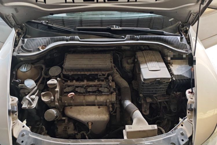 Used Skoda Octavia 2012 1.6L Automatic Yijie Edition Engine Bay