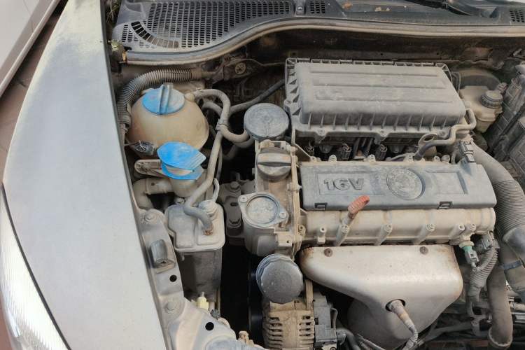 Used Skoda Octavia 2012 1.6L Automatic Yijun Edition Engine Bay Right