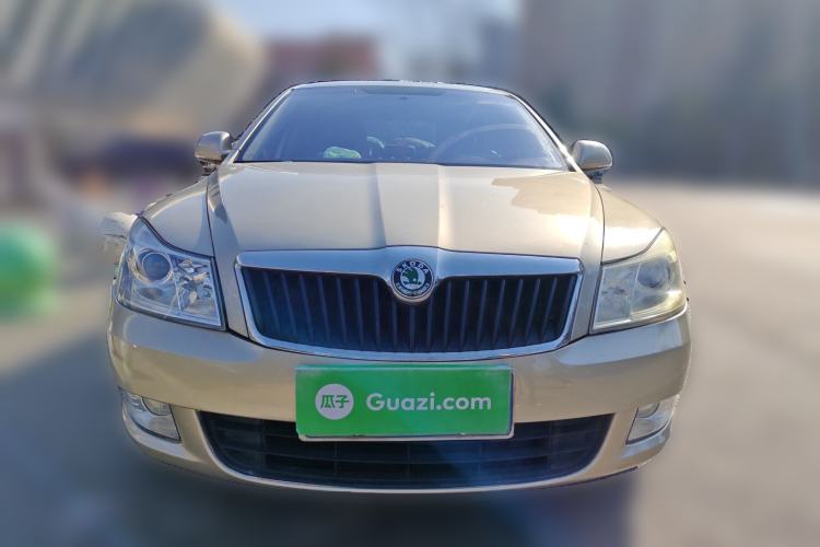 Used Skoda Octavia 2012 1.6L Manual Yijie Edition Front