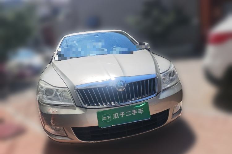 Used Skoda Octavia 2012 1.4TSI DSG Yijun Edition Front Right 45 Deg