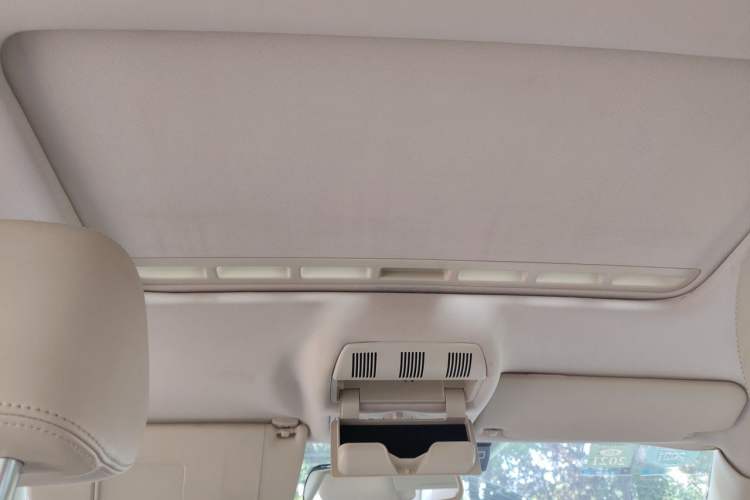 Used Skoda Octavia 2012 1.6L Manual Yijun Edition Headliner